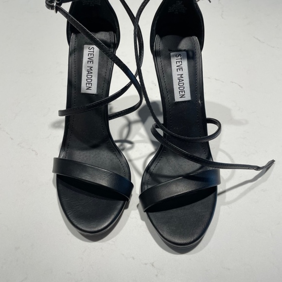 Steve Madden Feliz Heels - Picture 3 of 4